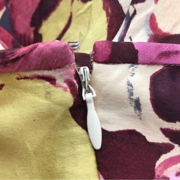 Pendleton Burgundy Cream Pink Floral 100% Silk Skirt - Picture 10 of 12